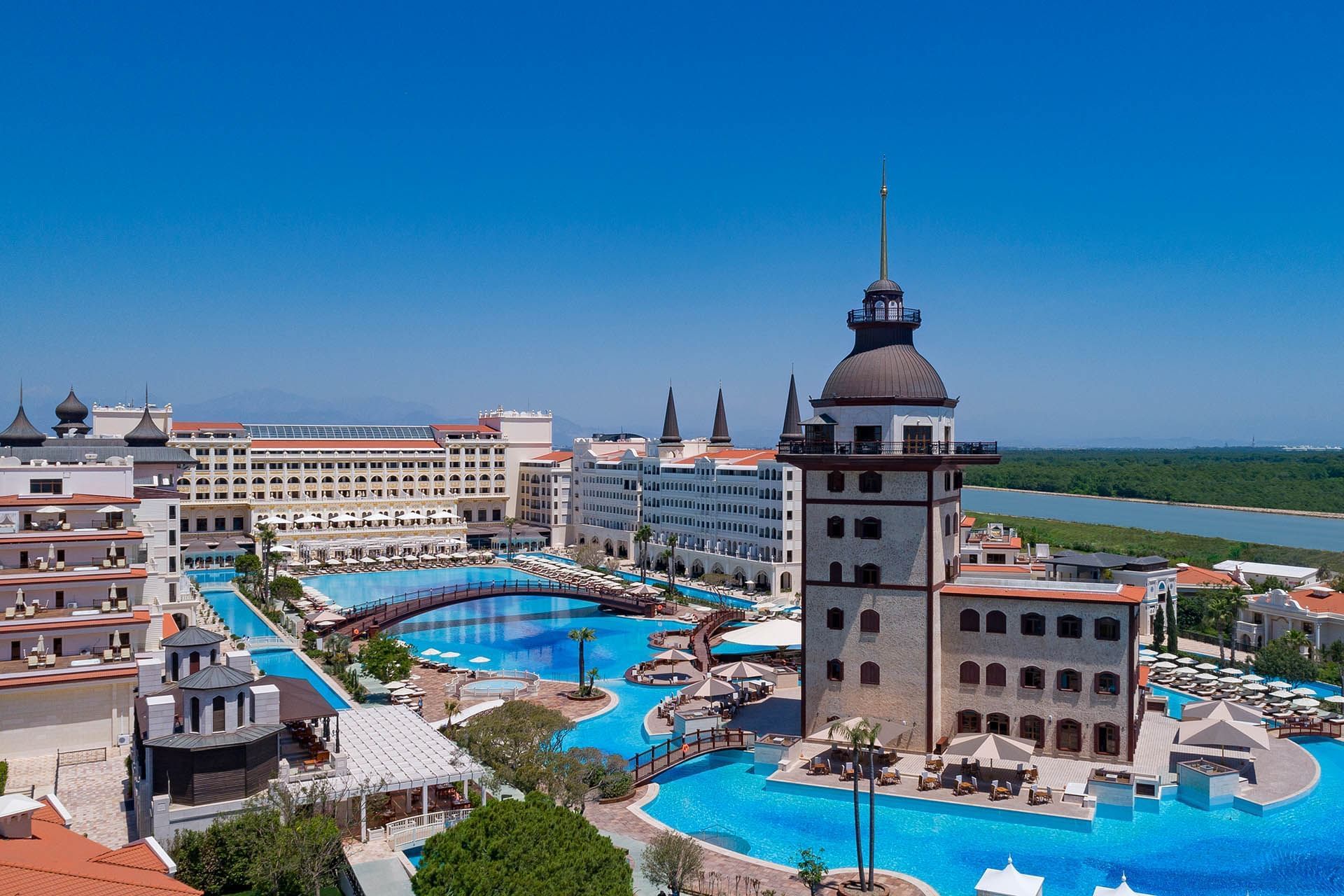 Titanic Mardan Palace Araç Kiralama 